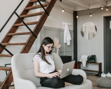 Hvordan skrive en CV for en deltidsjobb (+ eksempler)