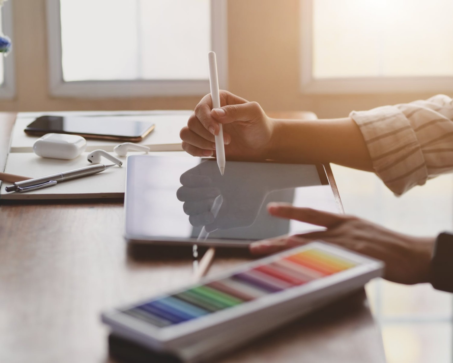 Eksempler på CV-maler og veiledning for grafisk design