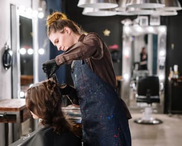 Eksempel på CV for frisør og skriveveiledning for 2025